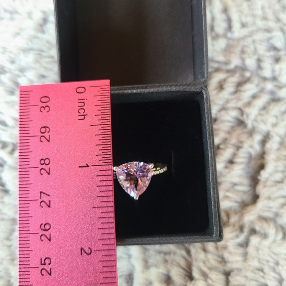 Pink Amethyst Solitaire 💍 - Picture 2 of 5